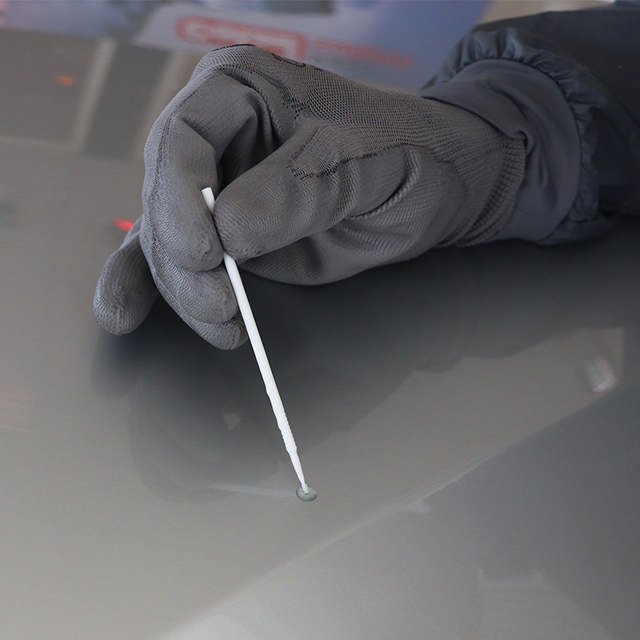 Mastic à activation UV transparent           