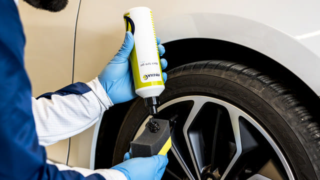 BTS 12 - Schaumstoff-Handpuck für Reifengel - 12 st.