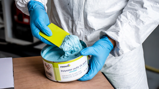 GAP 31 - Polyester plamuur UL Azure 1kg + verharder - ultra light