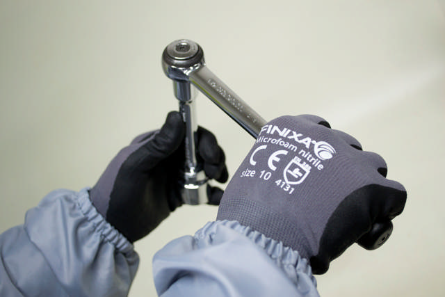 GLMB 10 - Microfoam Nitrilhandschuhe - XL  12 paar